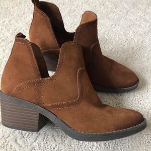 *SOLD* Sonoma tan suede/leather booties